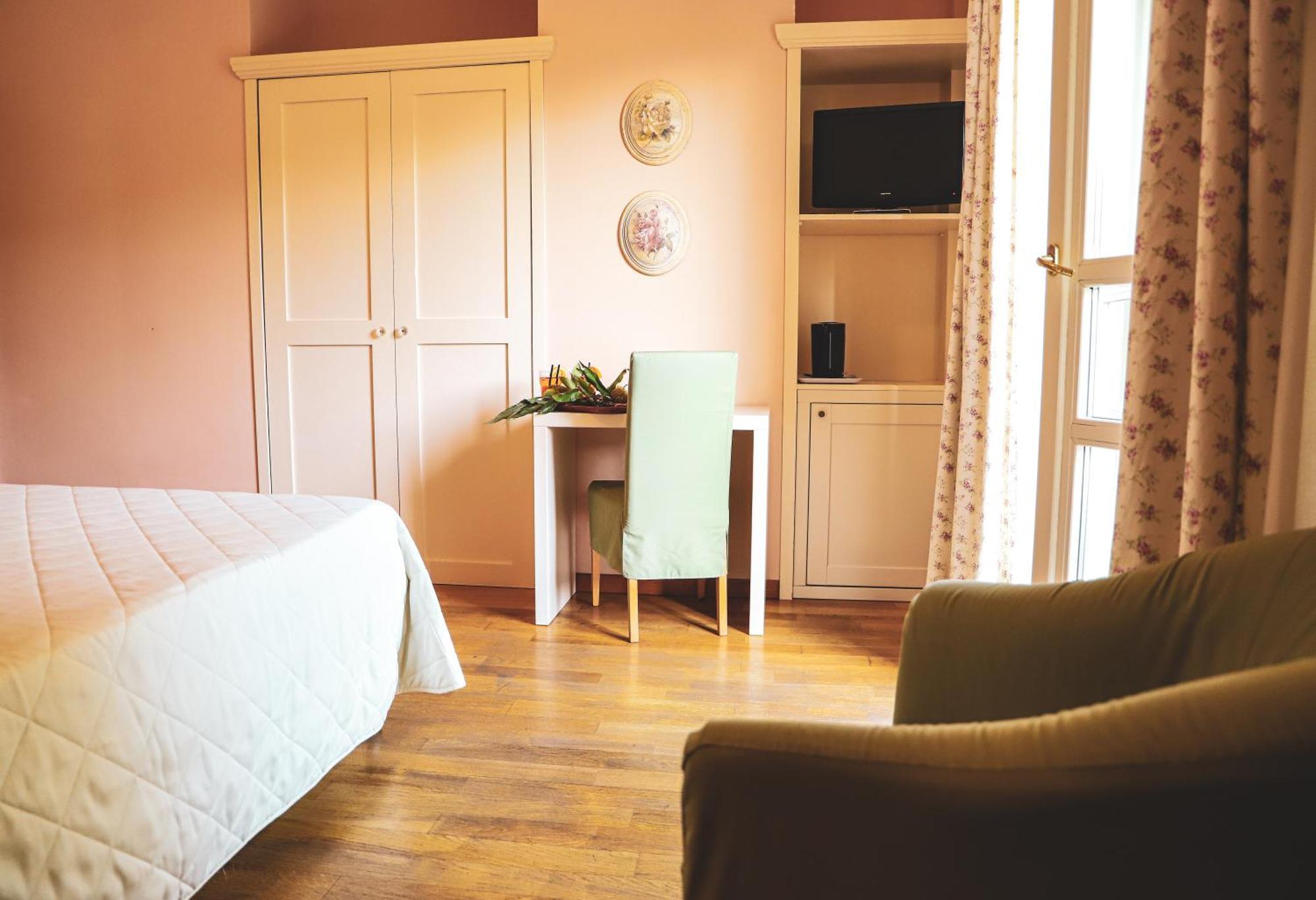 Ca Del Moro Resort & Spa Pontremoli Ngoại thất bức ảnh